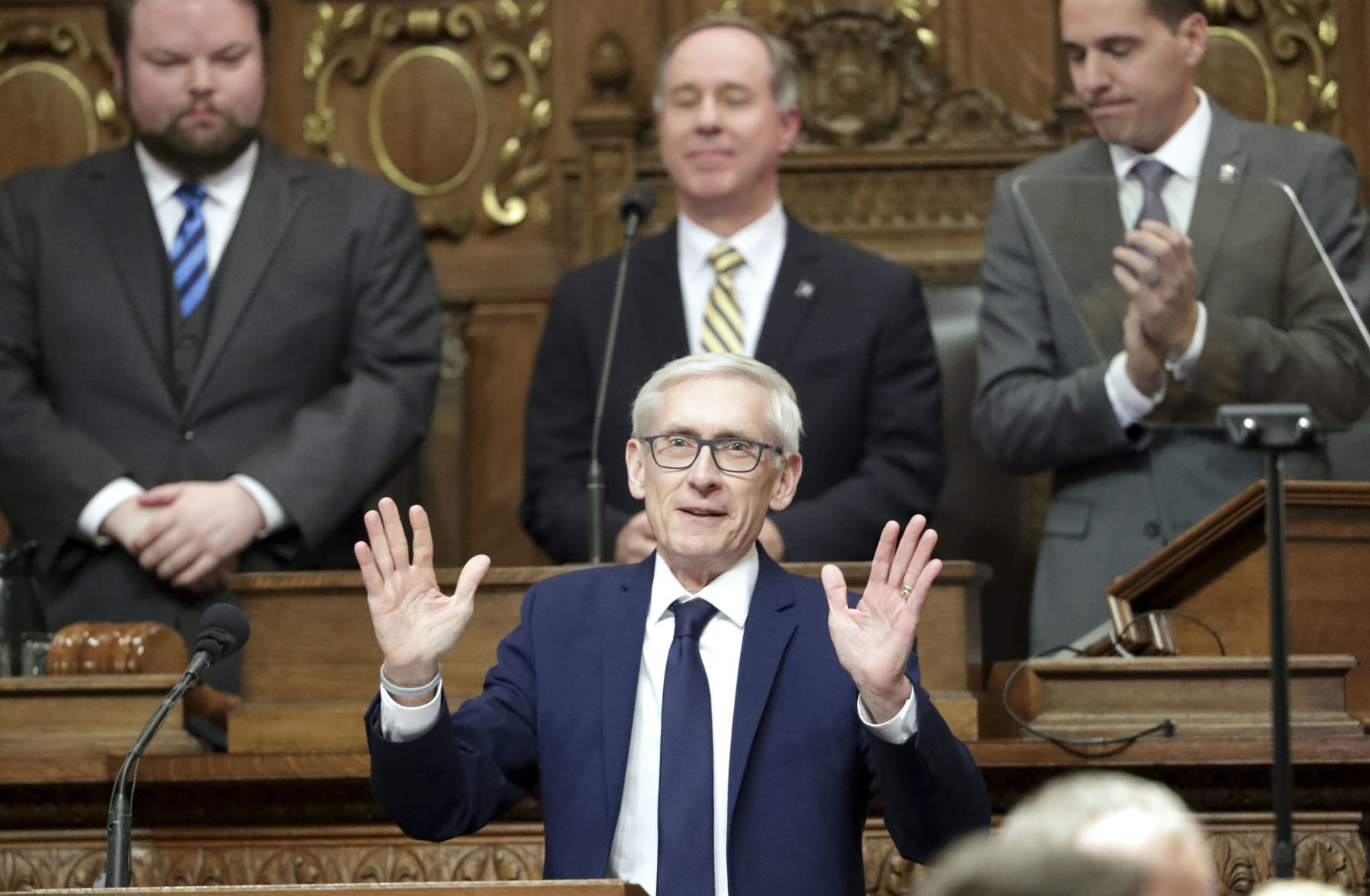 041619-wsj-news-evers-jump